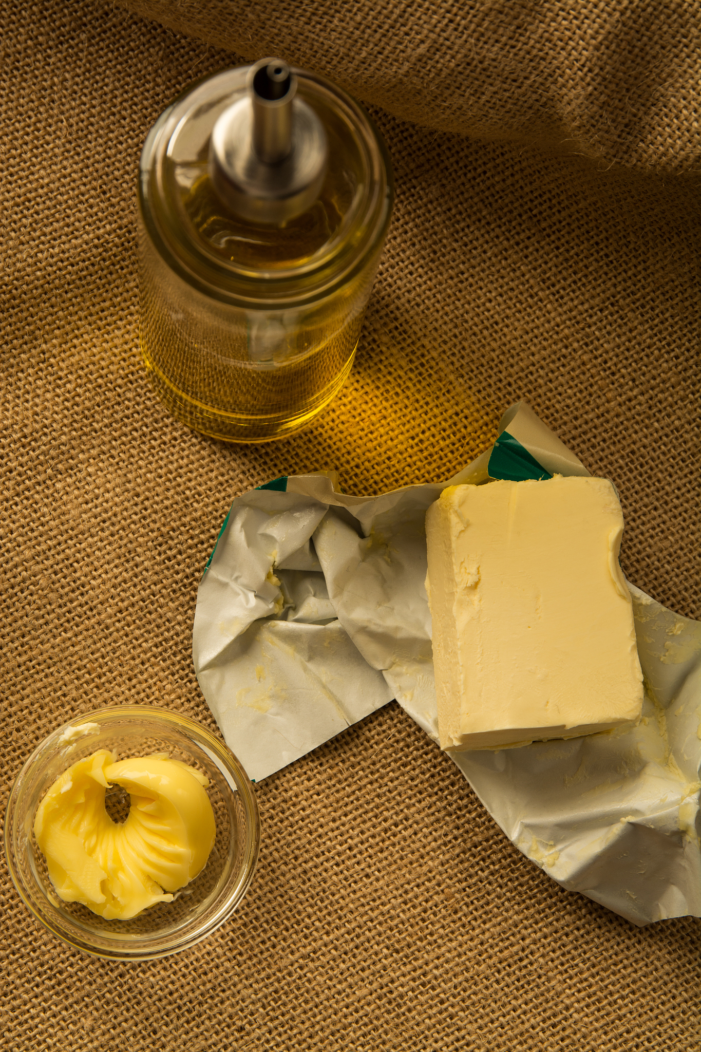 请650字的博客文章主题是：橄榄油的功效与作用