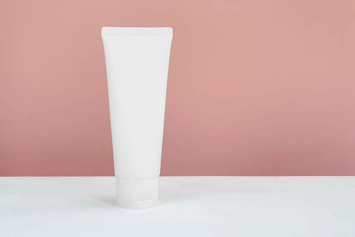 2023年广州市医药职业学校招生简章：报名条件、流程及就业前景