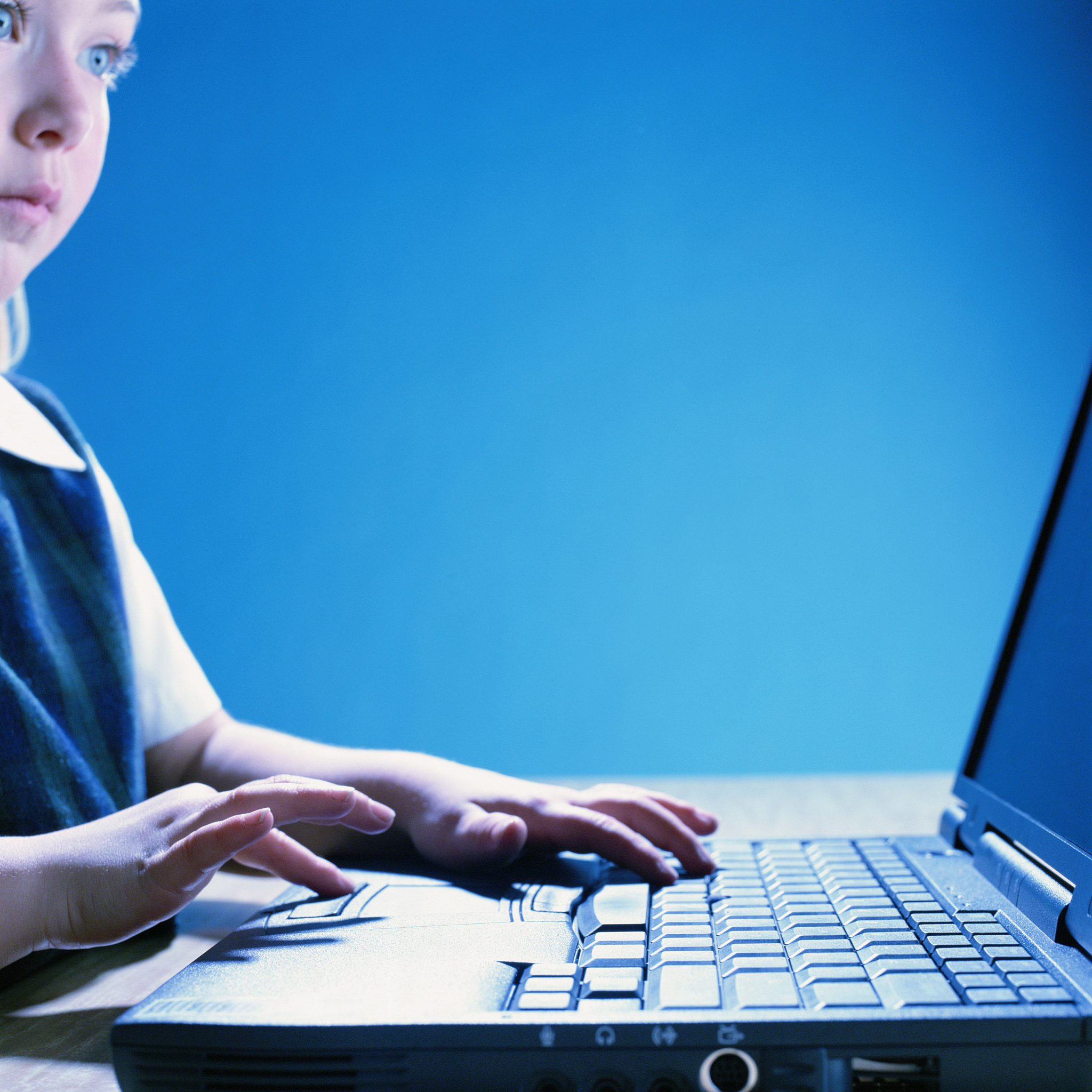 目前女孩应该学什么技术比较好