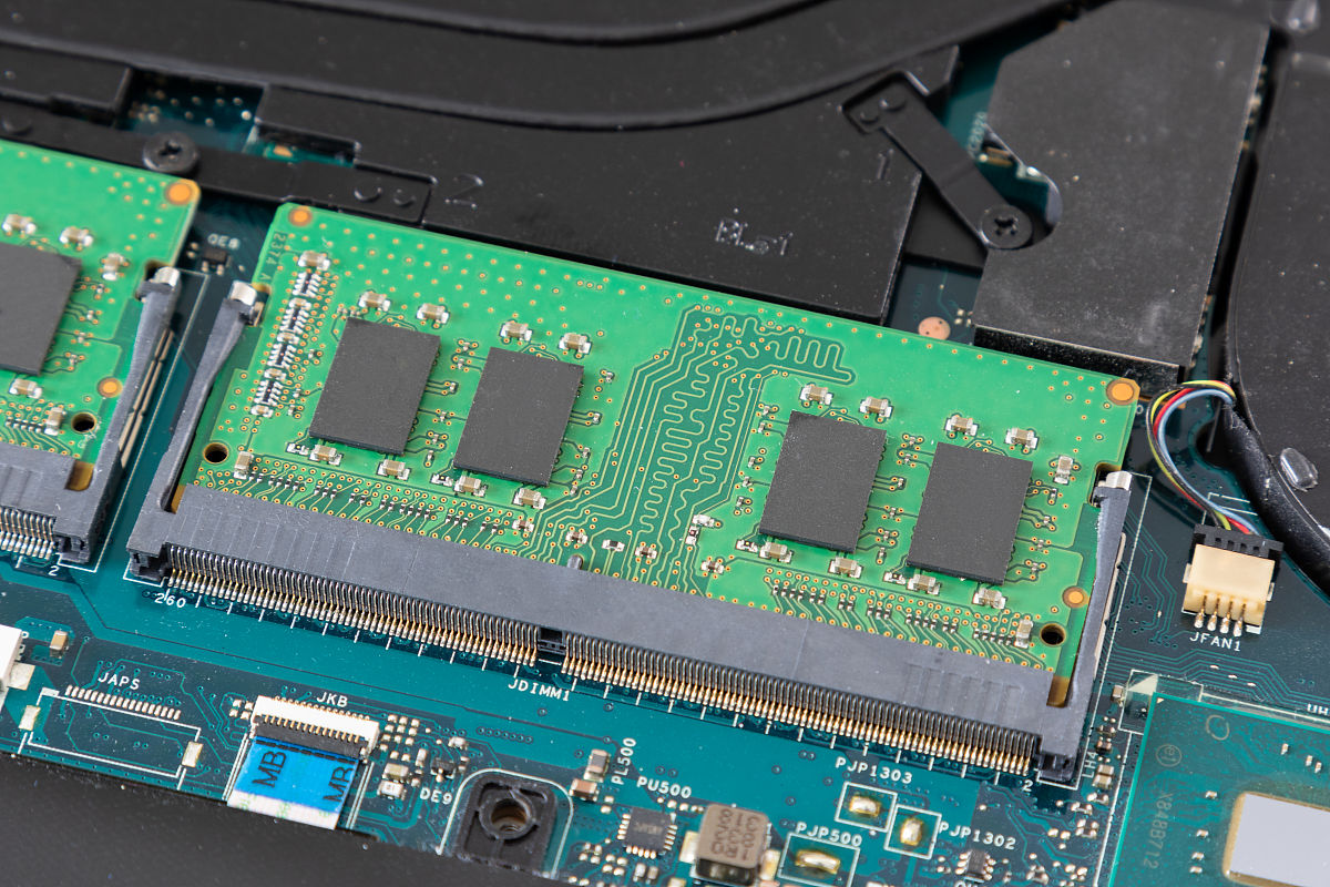 怎么知道原装普条笔记本电脑支不支持fury条