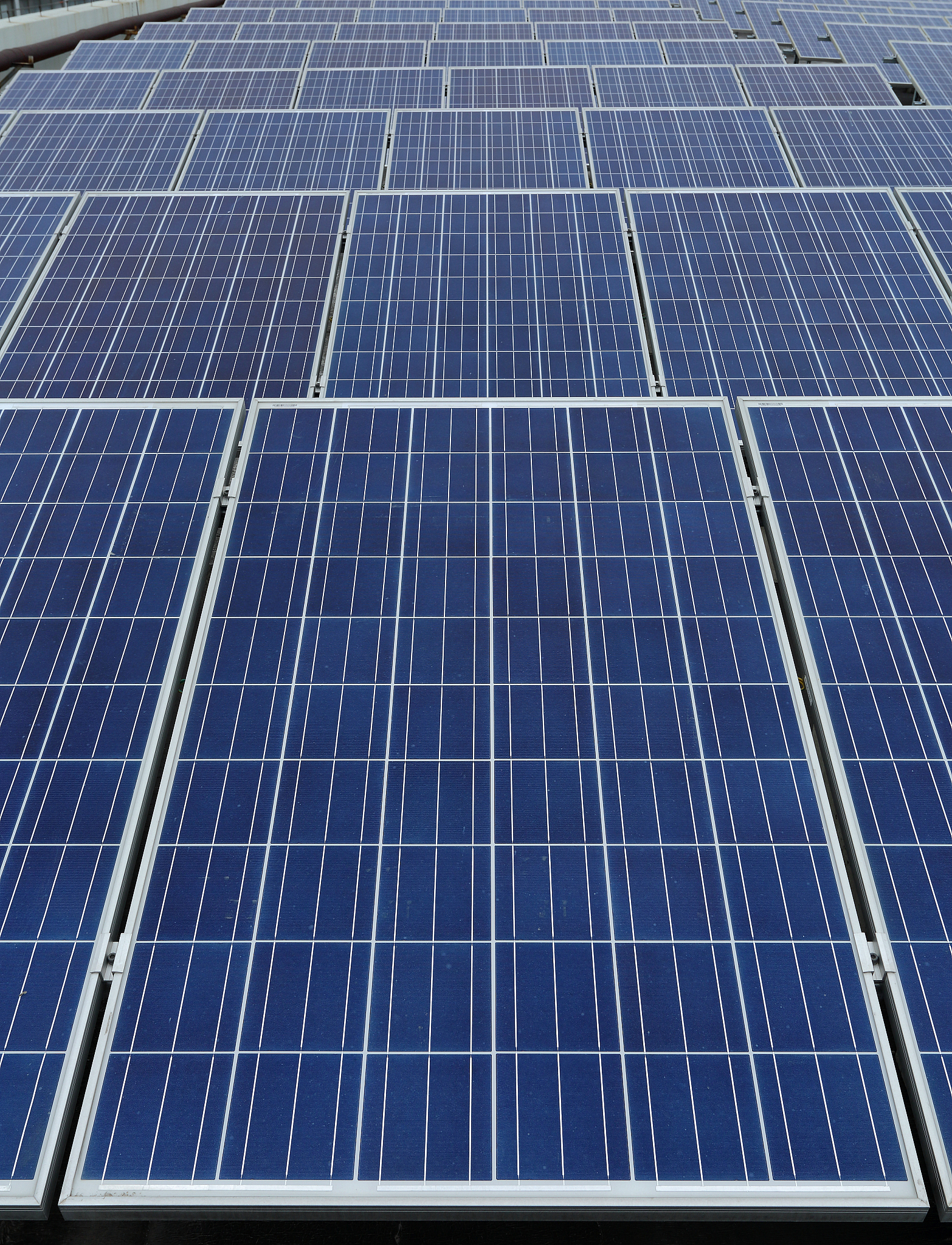 太阳能光伏板的原理