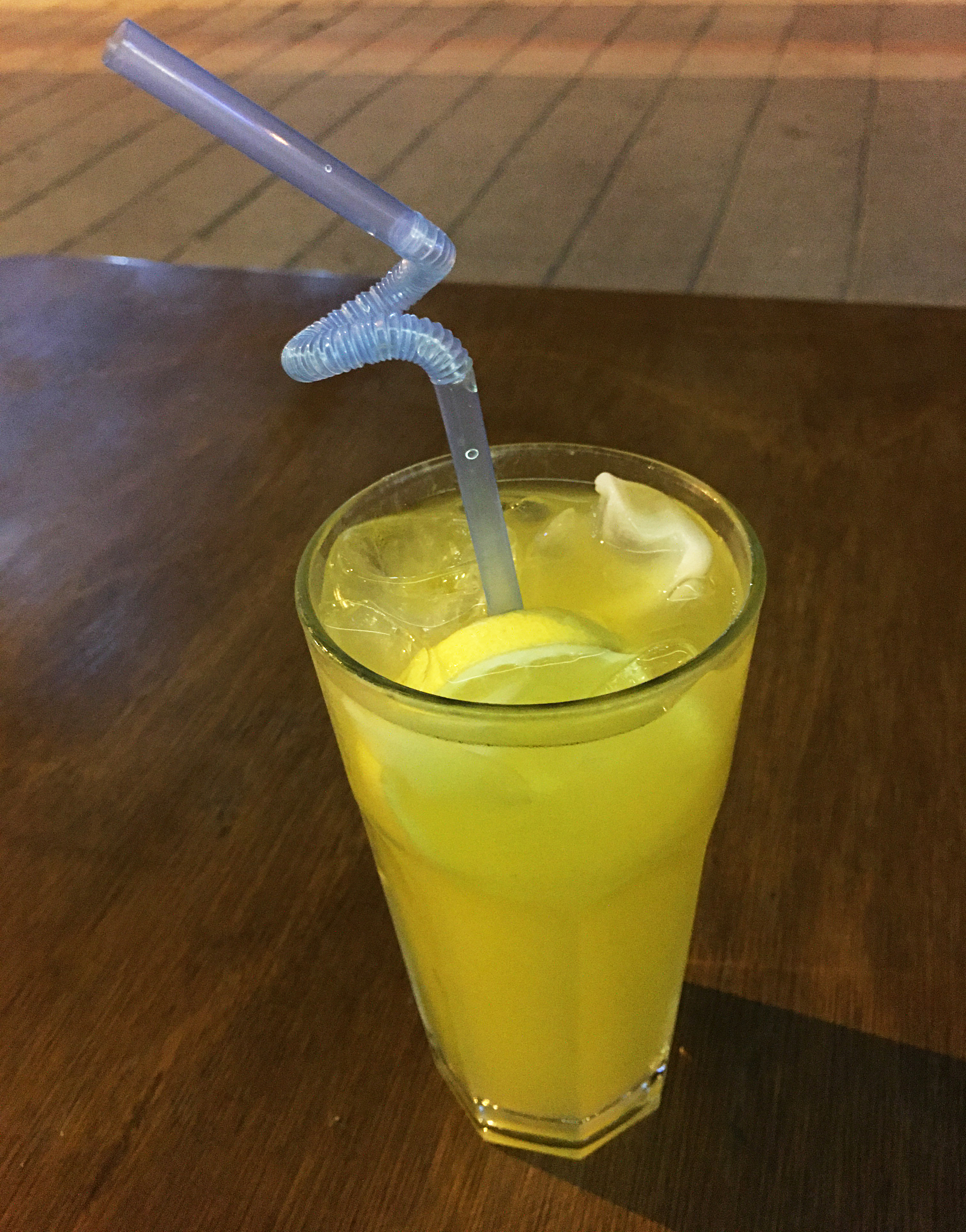 清新柠檬饮料配料表注意事项 - 保护牙齿健康，适量饮用