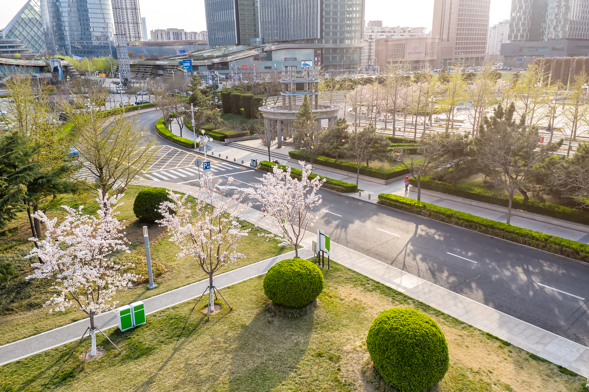 天津之春：一个关于友谊、成长和慈善的故事