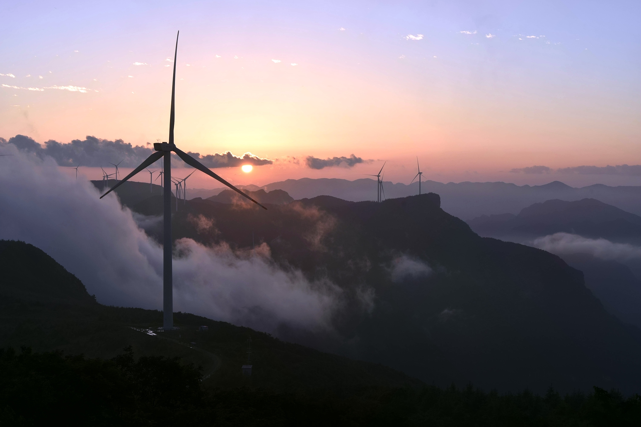 写几个字数达到八个字的古代词语