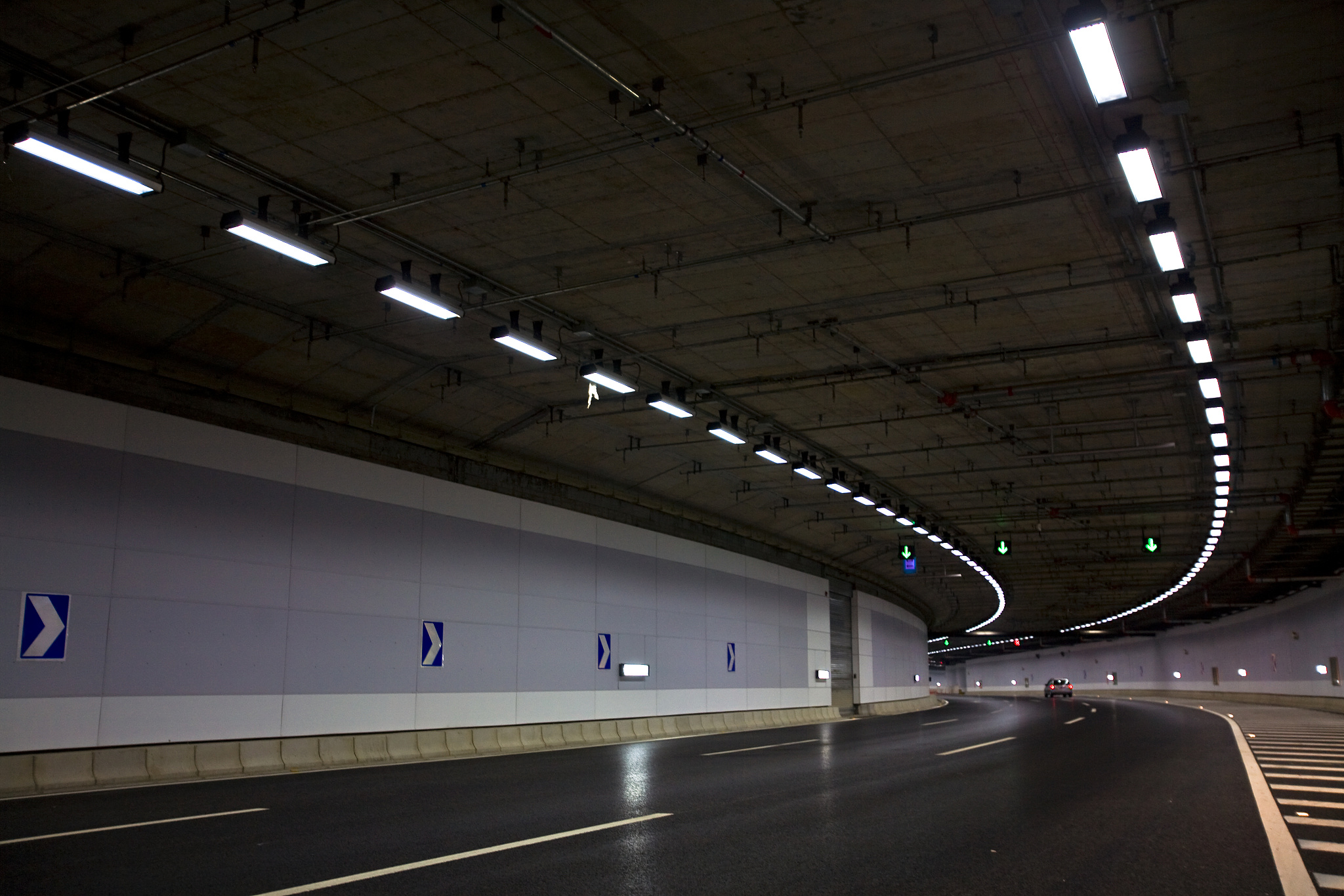 国内隧道照明控制技术的研究现状