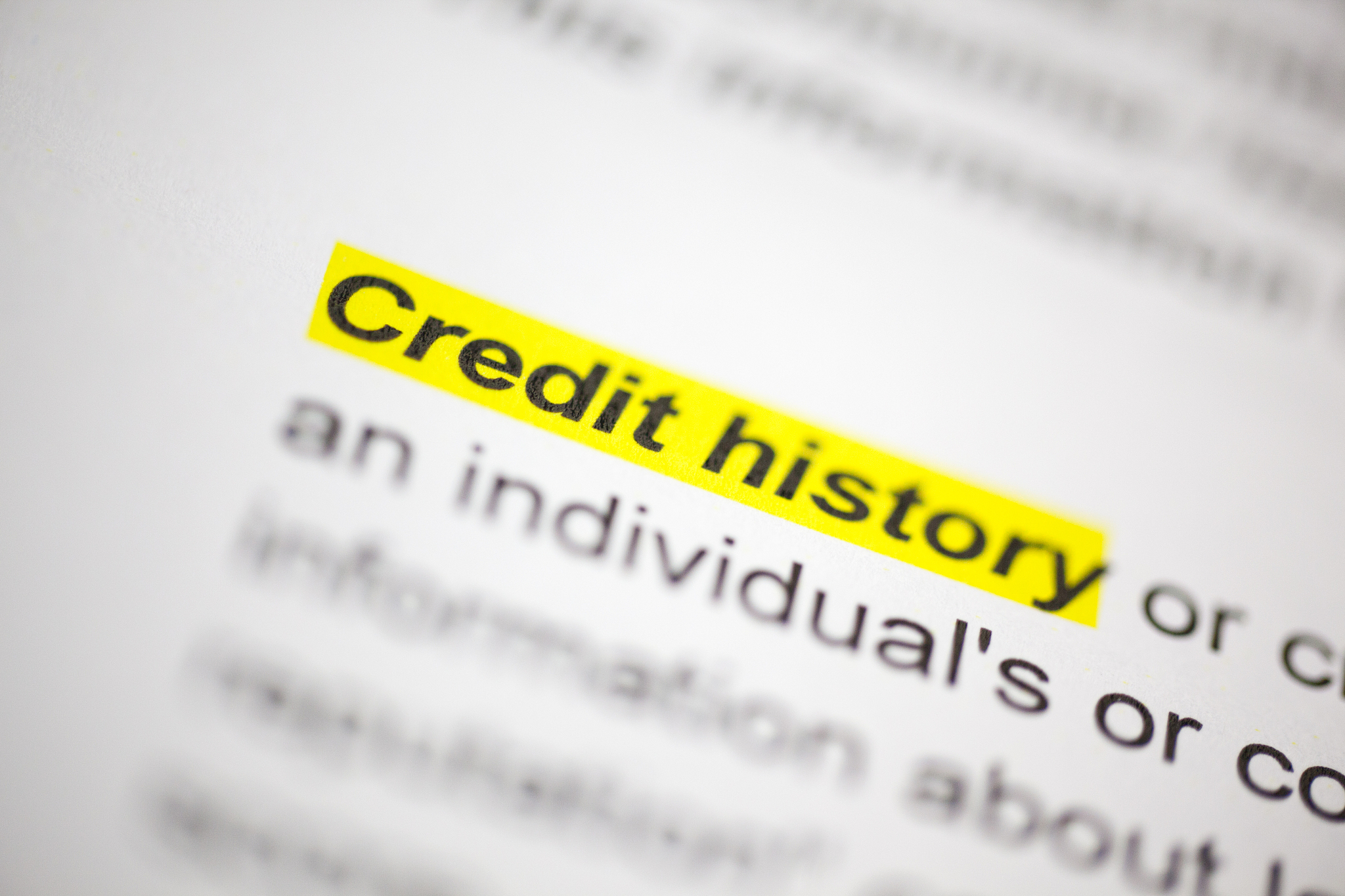 介绍美国的社会福利制度包括医疗保障、社会保障、救助制度等。