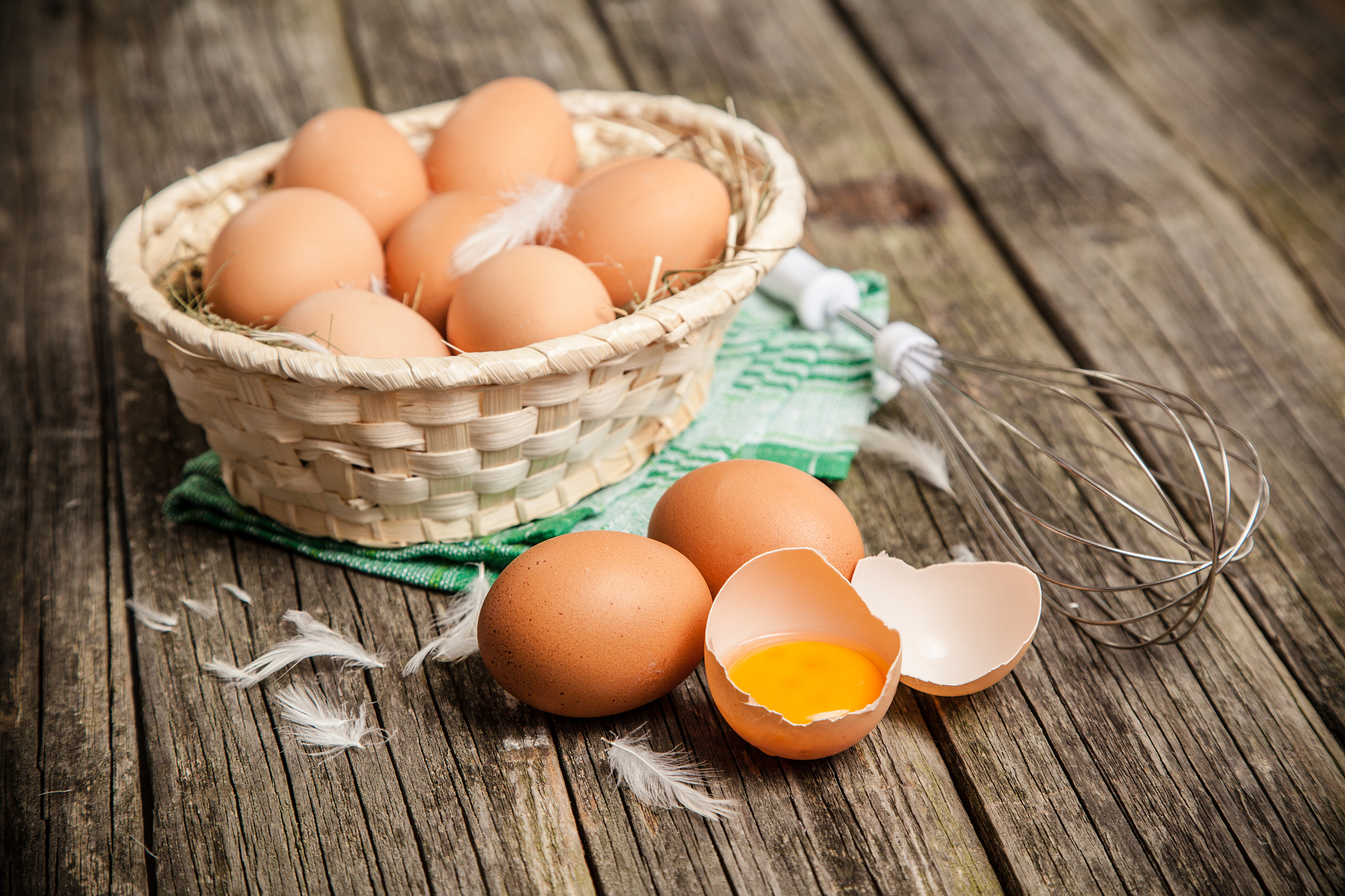 fresh organic eggs