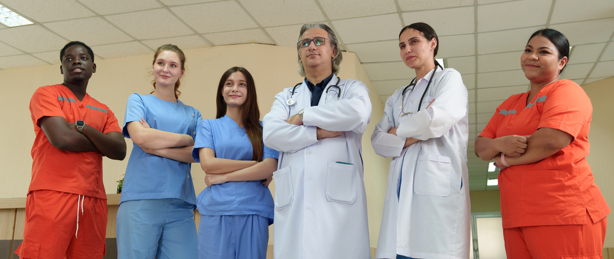 护理学专业详解：涵盖照顾、健康、人文和团队合作