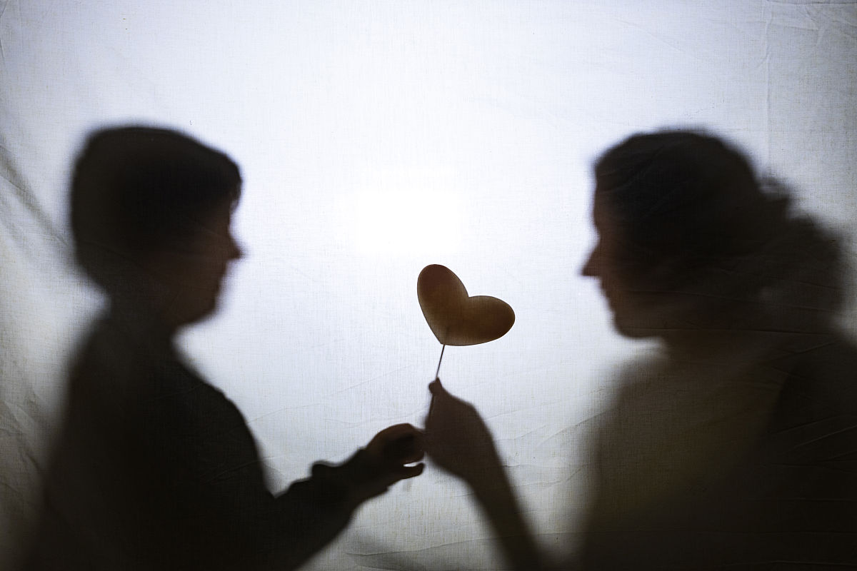 婚外恋半年女人抽离过男人找回来加起来半年时间有肢体接触确始终没有跟男人在一起男人这算爱而不得吗？因为女人觉得男人不爱他只是为了得到而已女人觉得再喜欢一个男人也要考虑自己的付出值得不值得。是什么意思