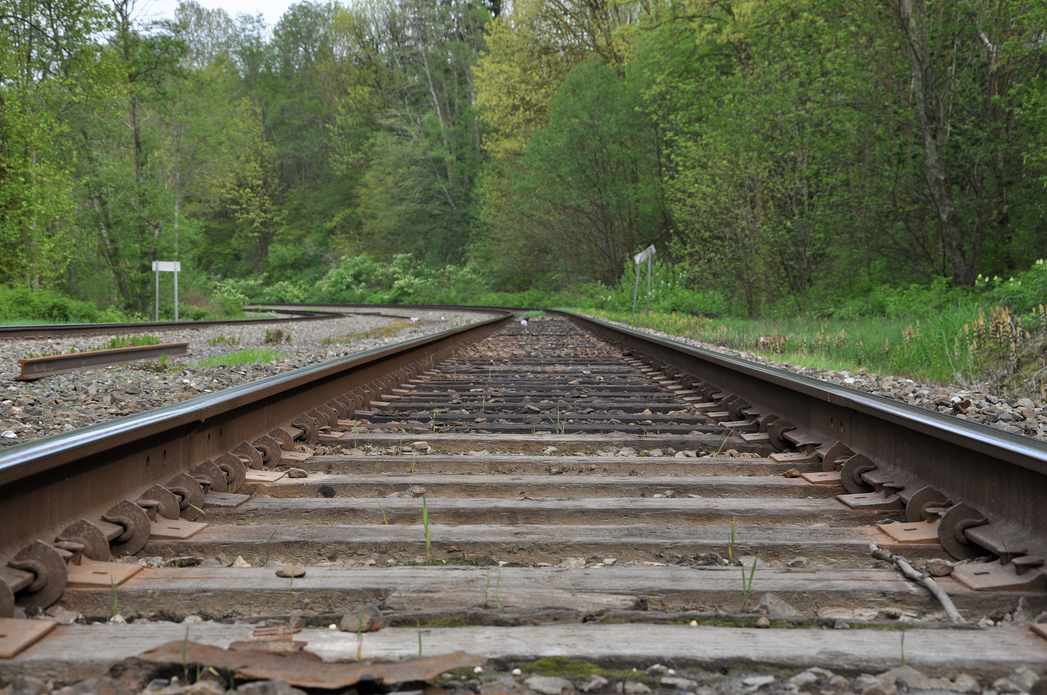 成都铁路运输技工学校适合哪些学生选择