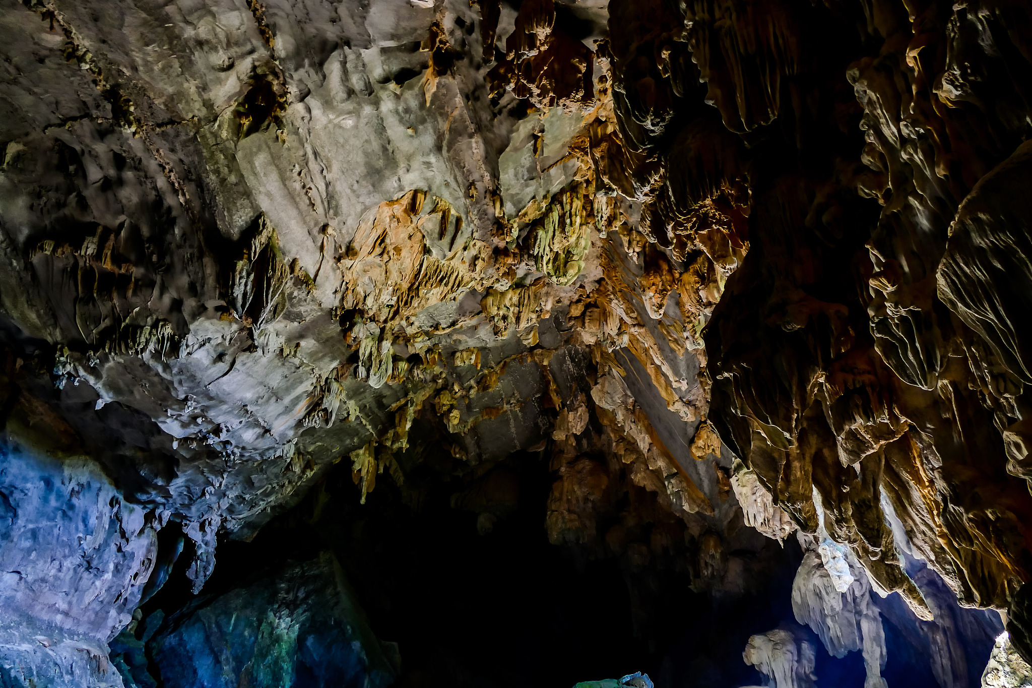 cave in water, digital photo picture as a background