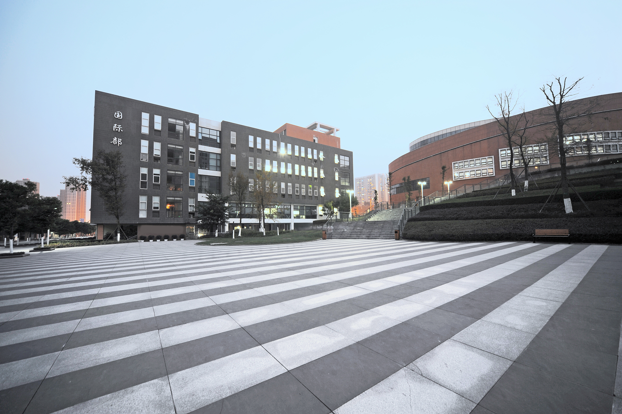 成都市洞子口职业高级中学校艺术设计与制作专业可以选择哪些就业方向