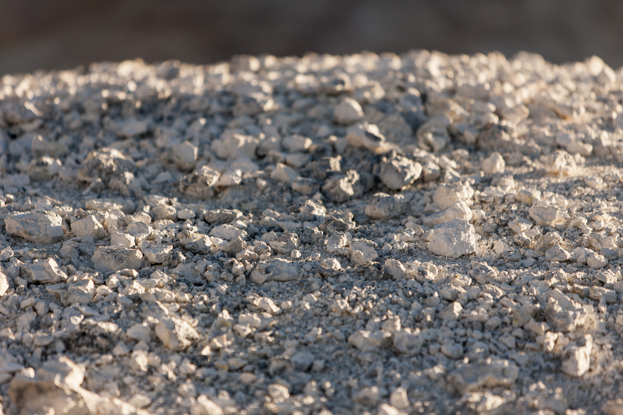 洗沙厂黑沙子怎么变黄？