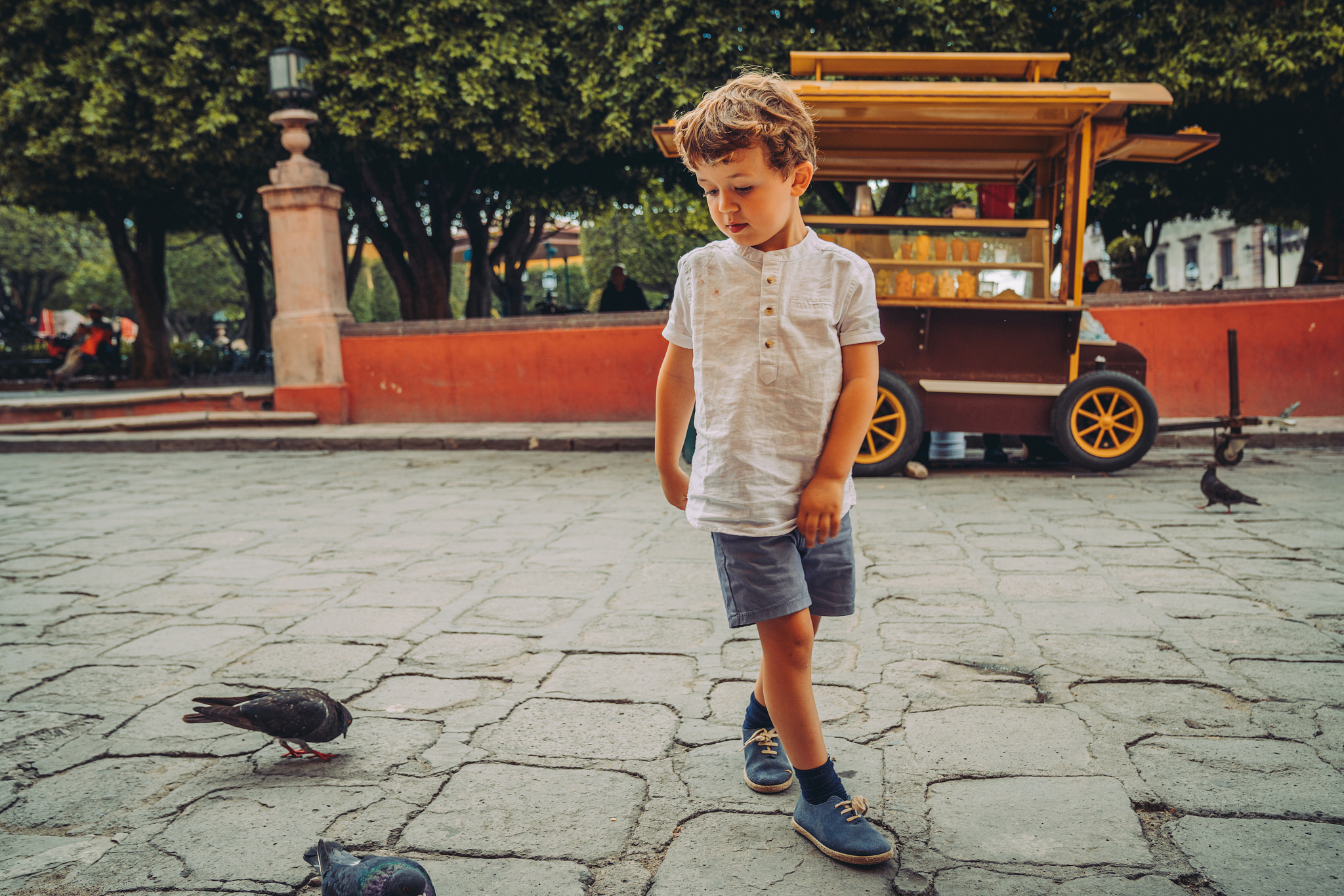 family travelling in mexico