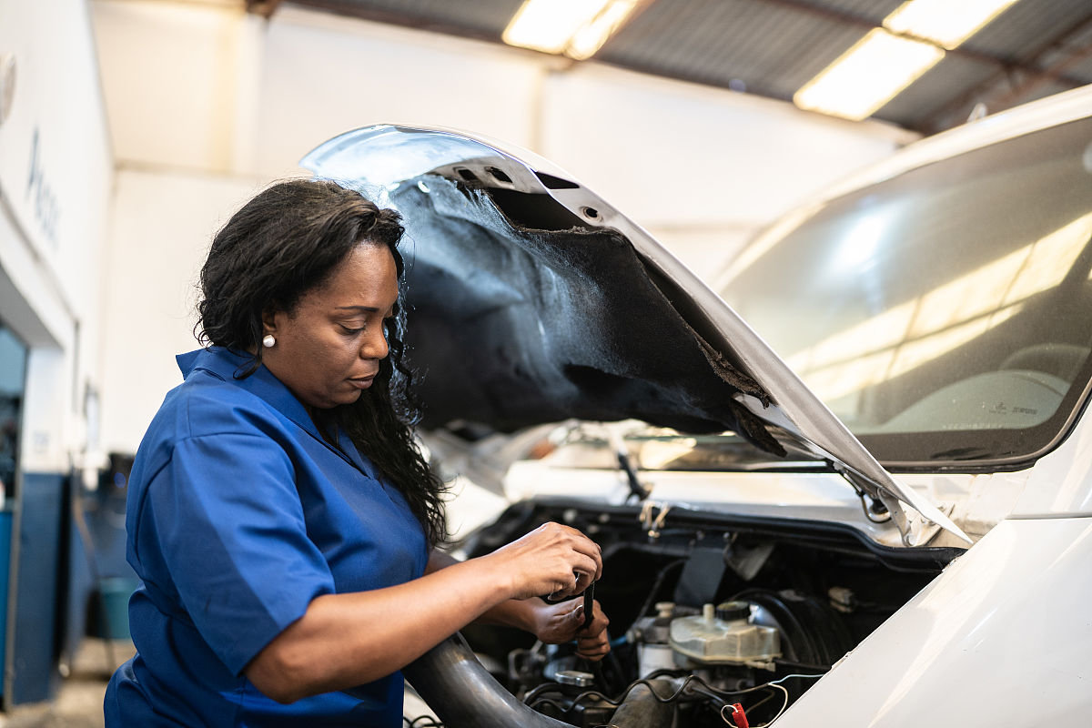 广州汽修学校招女生吗?女性在汽修行业有哪些优势? 广州汽修学校招女生吗?女性在汽修行业有哪些优势?
