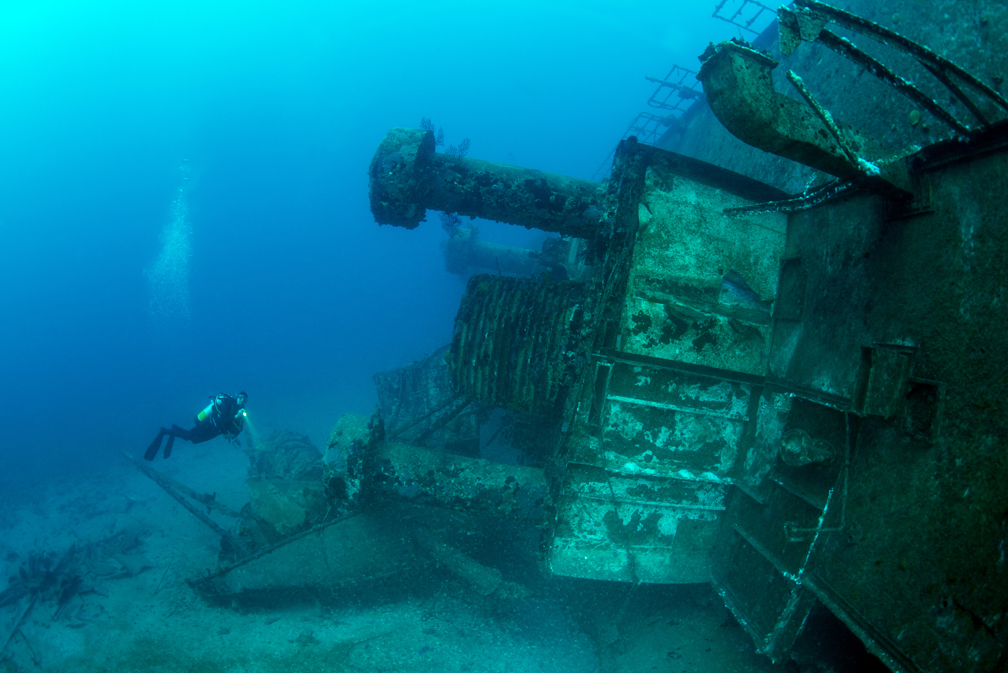 shipwreck of cable boat charles brown and a diver