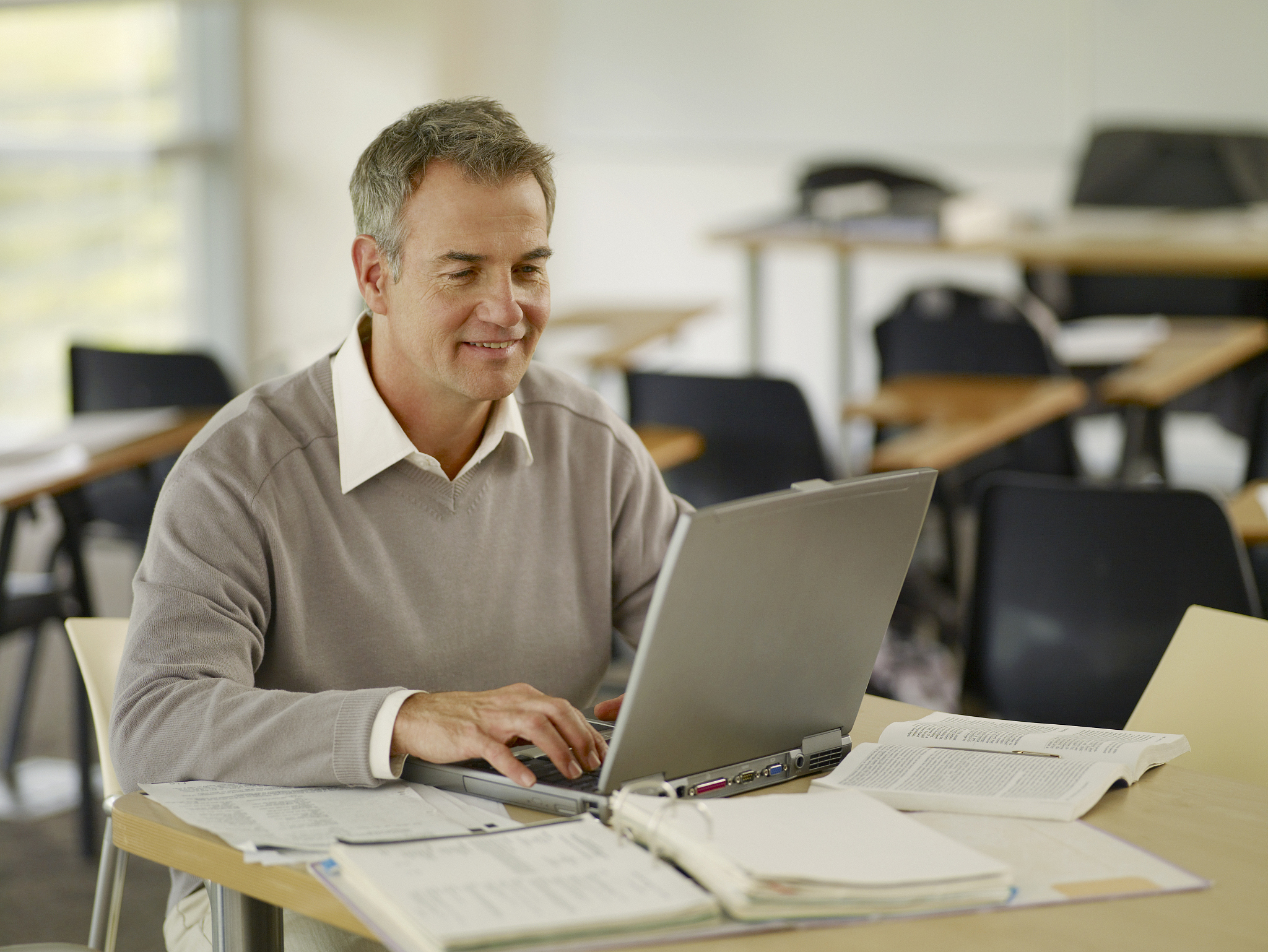 金华技工学校招生电话 - 2023年招生简章