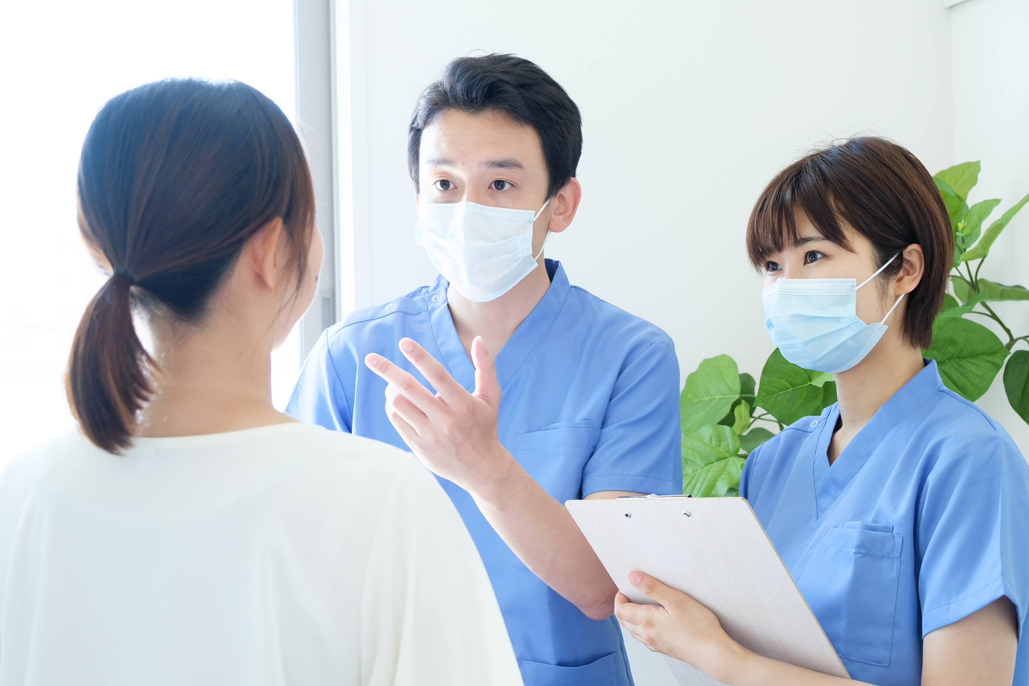 口腔医学专科专业报考要求：成为口腔医生的条件和准备