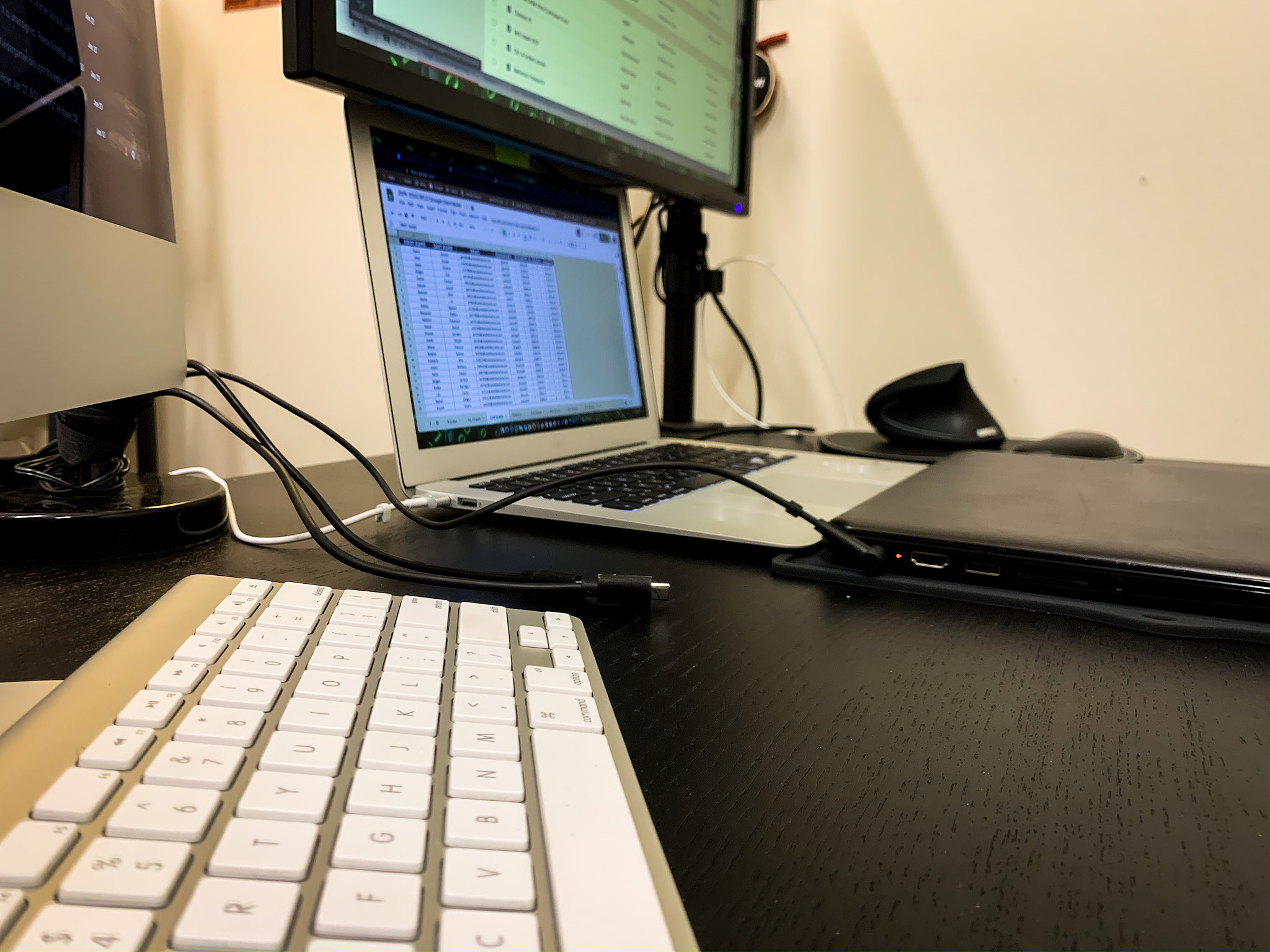 desk charging station