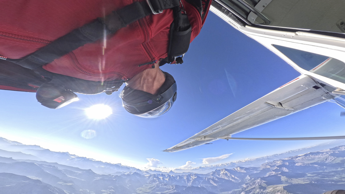 翱翔天际的职业：体验自由与挑战