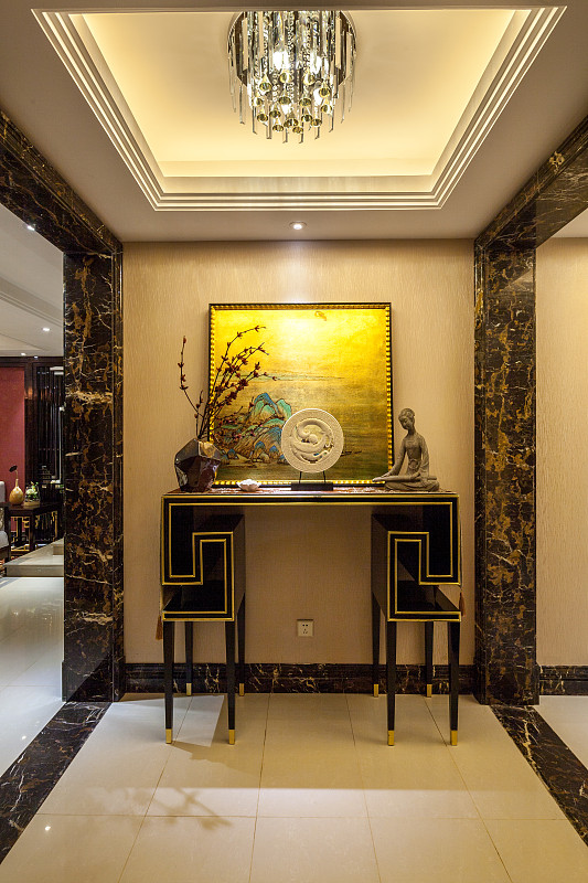 玄关设计规范：尺寸、材料、照明等要求