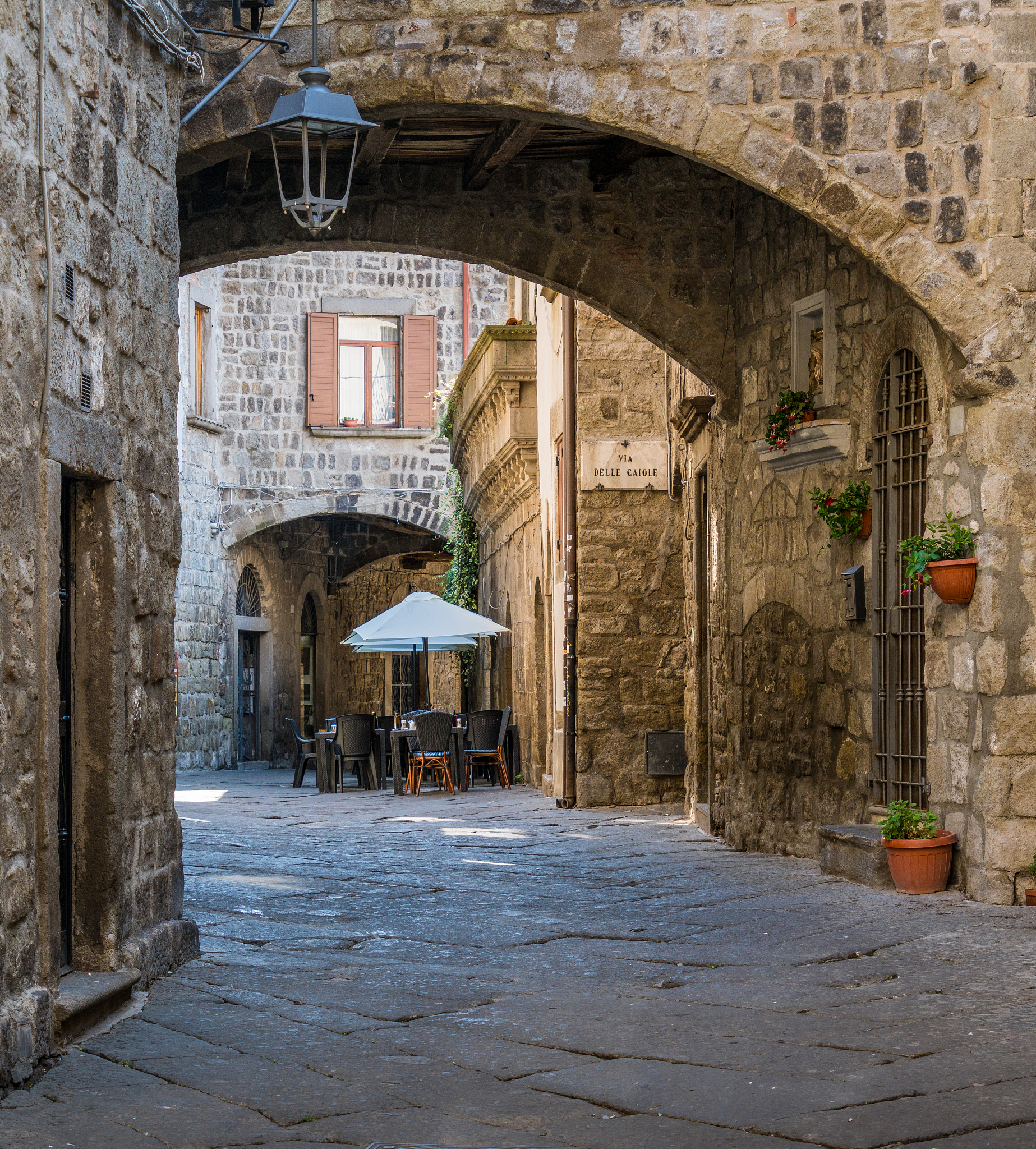 怎么快速成立一个矿泉水公司