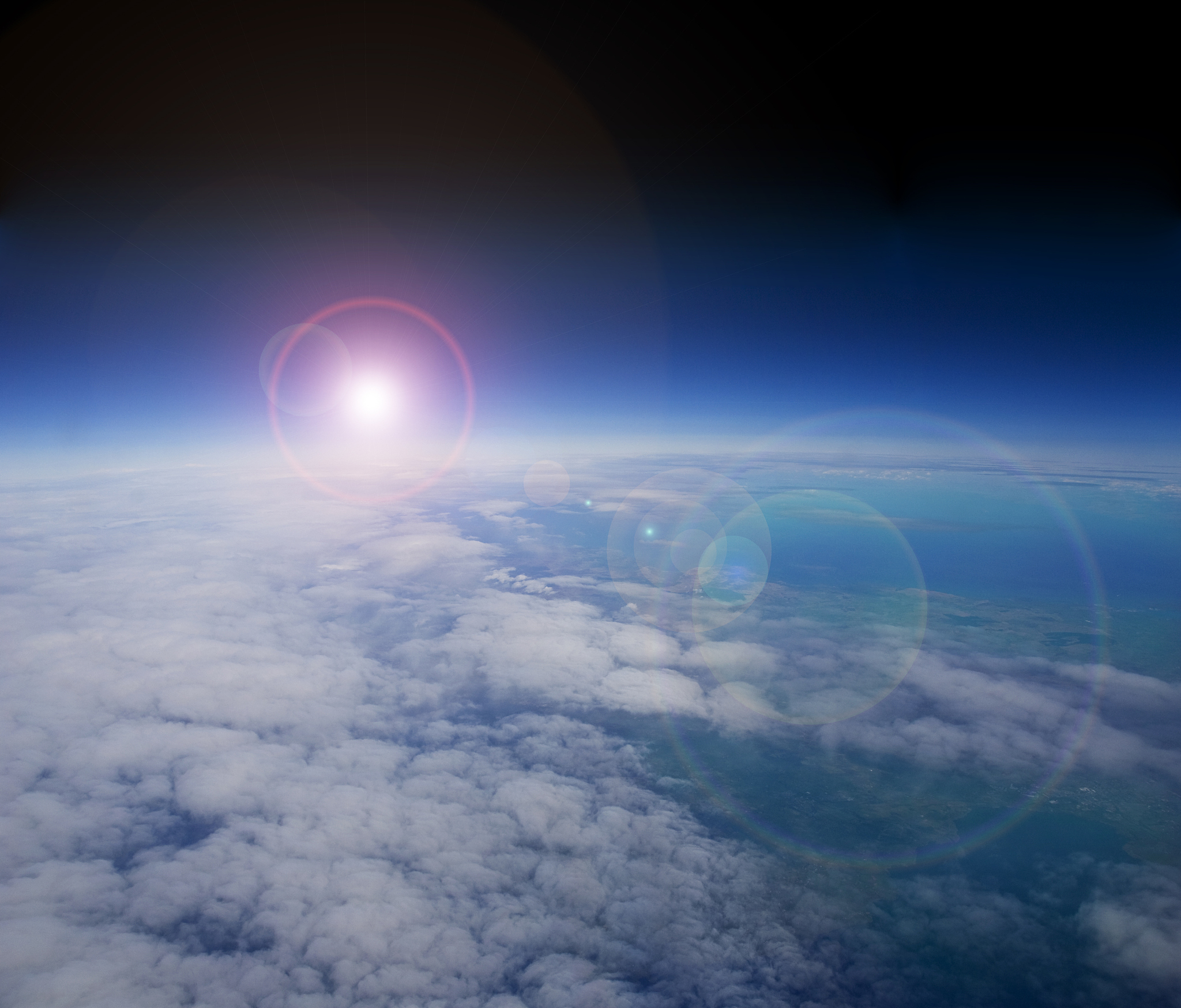 天空：地球周围的气体层和它的奇妙颜色