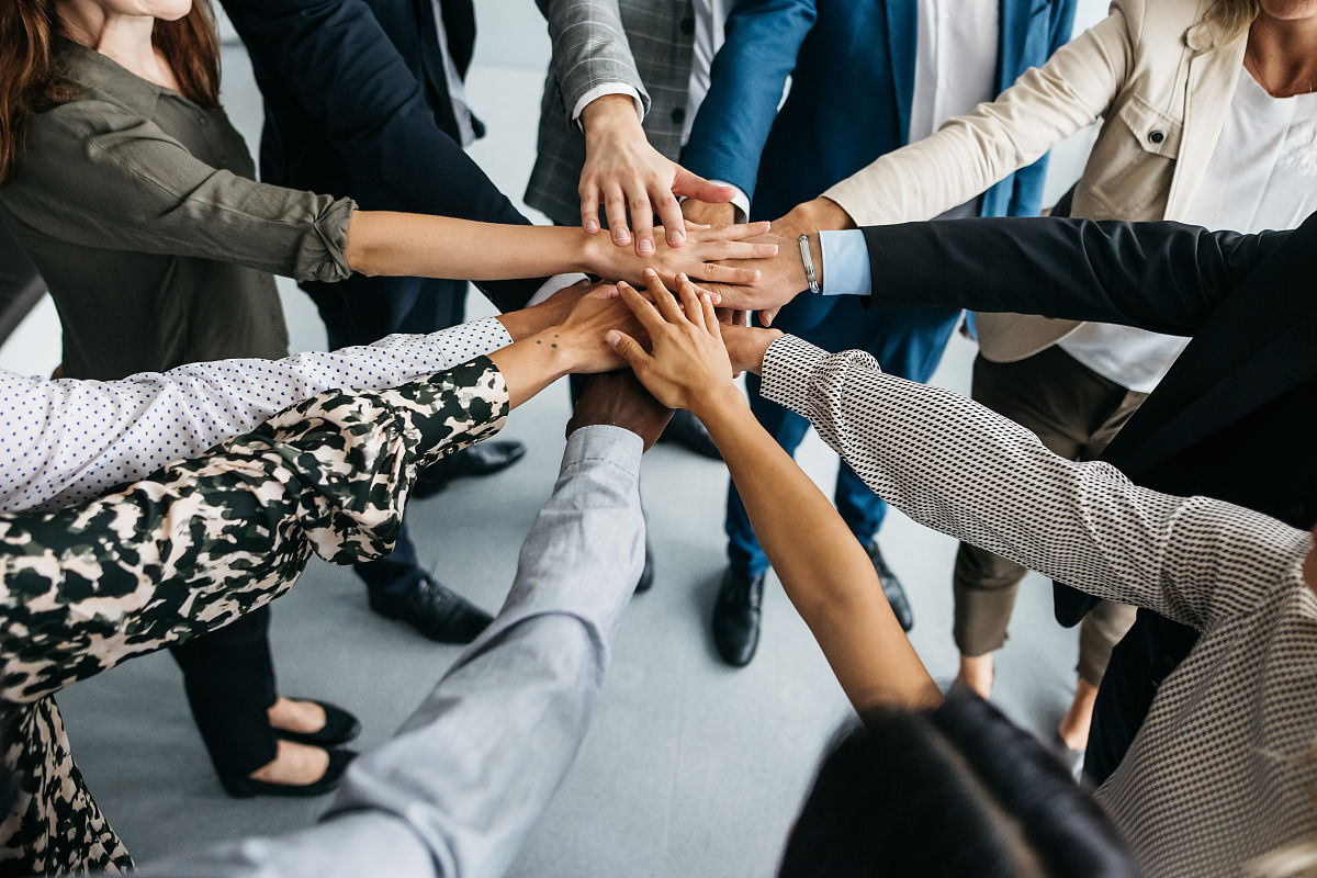 ＂大学生如何通过跨专业合作促进团结发展＂研究报告