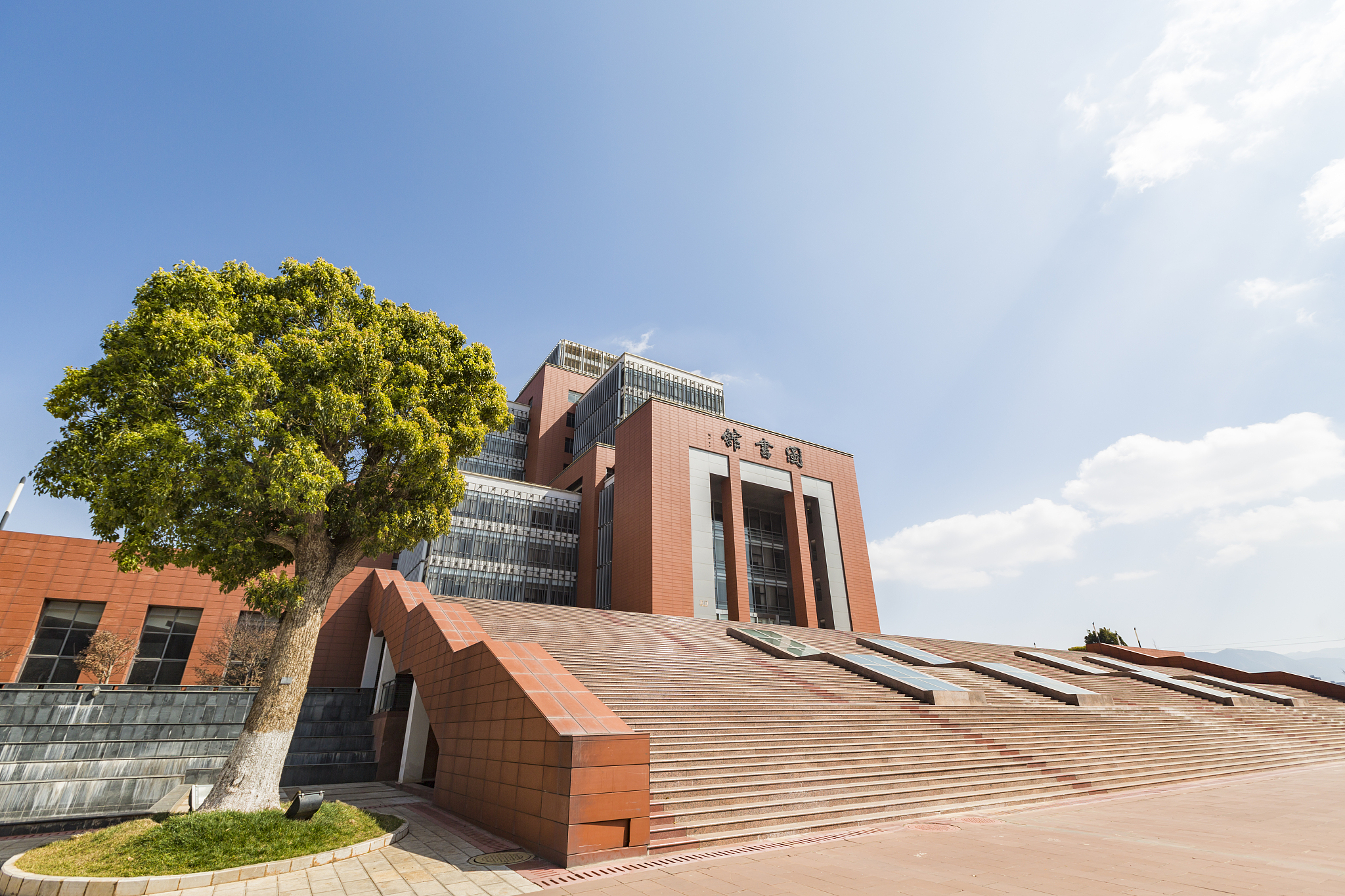 重庆建筑学校哪家好？| 挑选最佳建筑学校指南