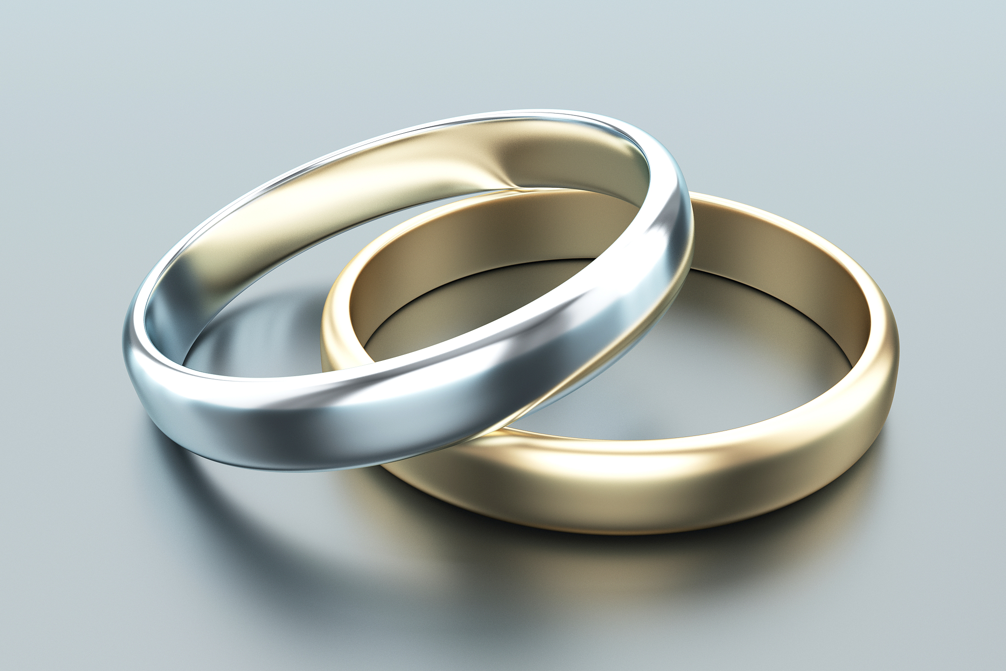 silver and gold wedding rings