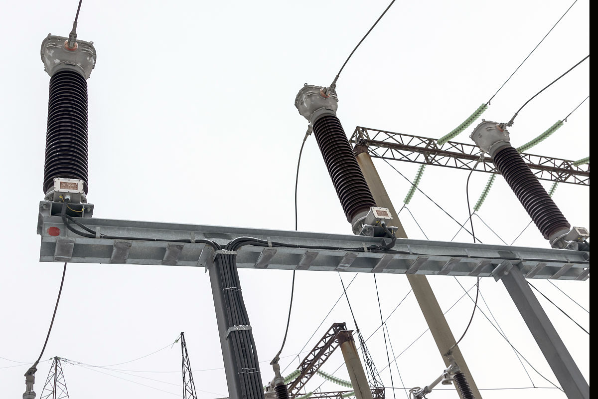 电流互感器应用指南：不同工况下的选择与应用