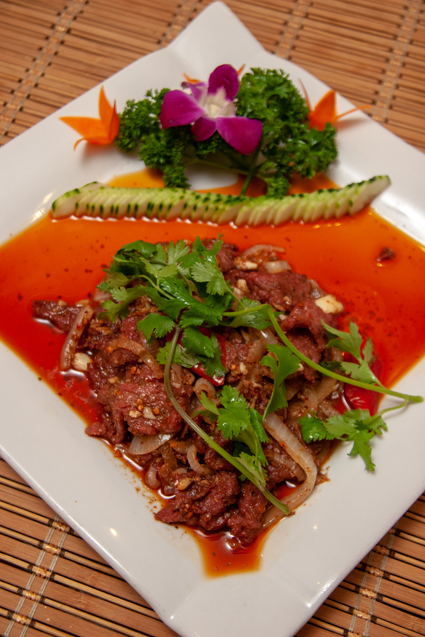 藤椒味千丝牛肉：牛肉新吃法，颠覆你的味觉体验！