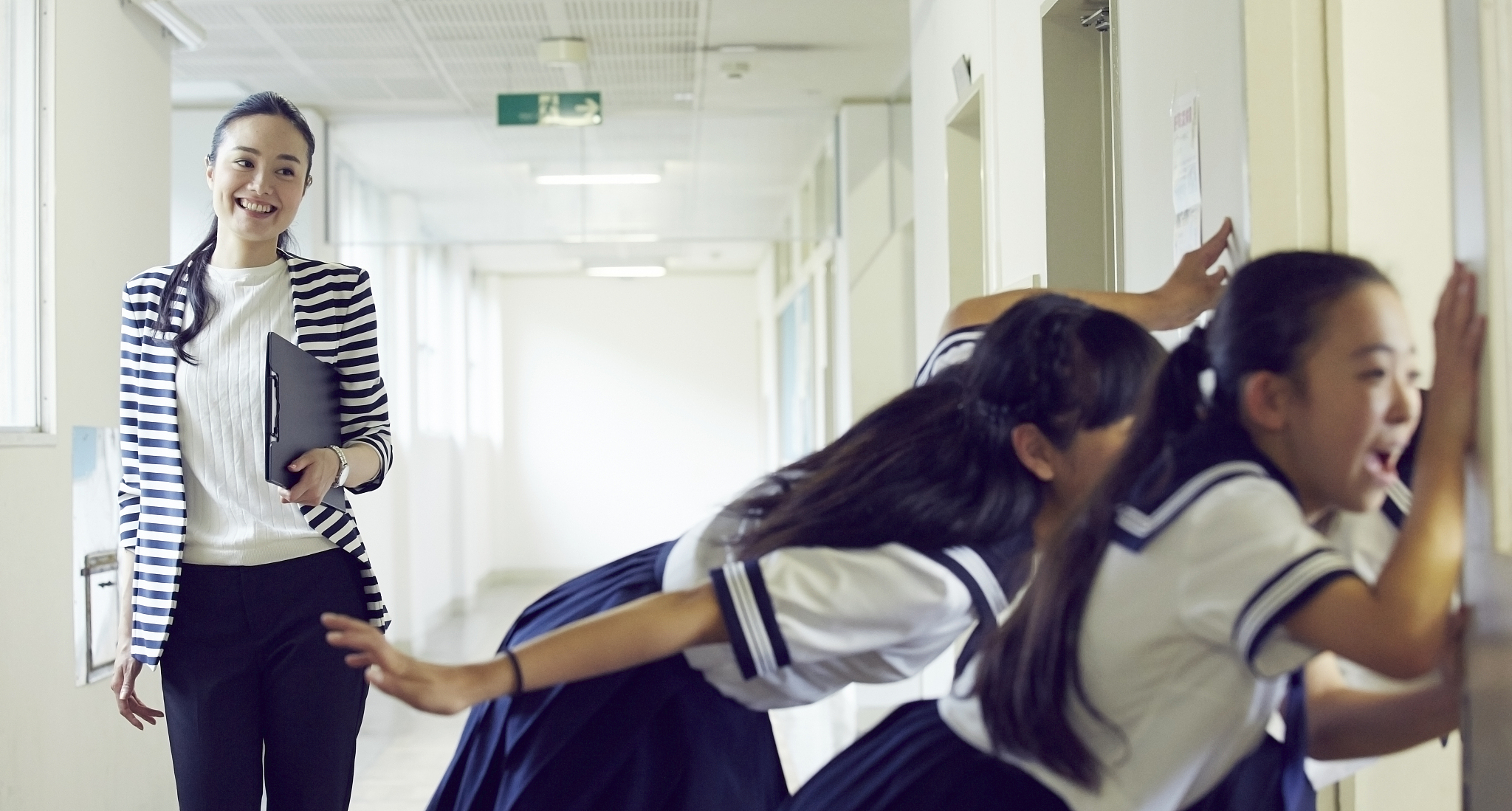 女孩初中毕业学幼师好吗用发散