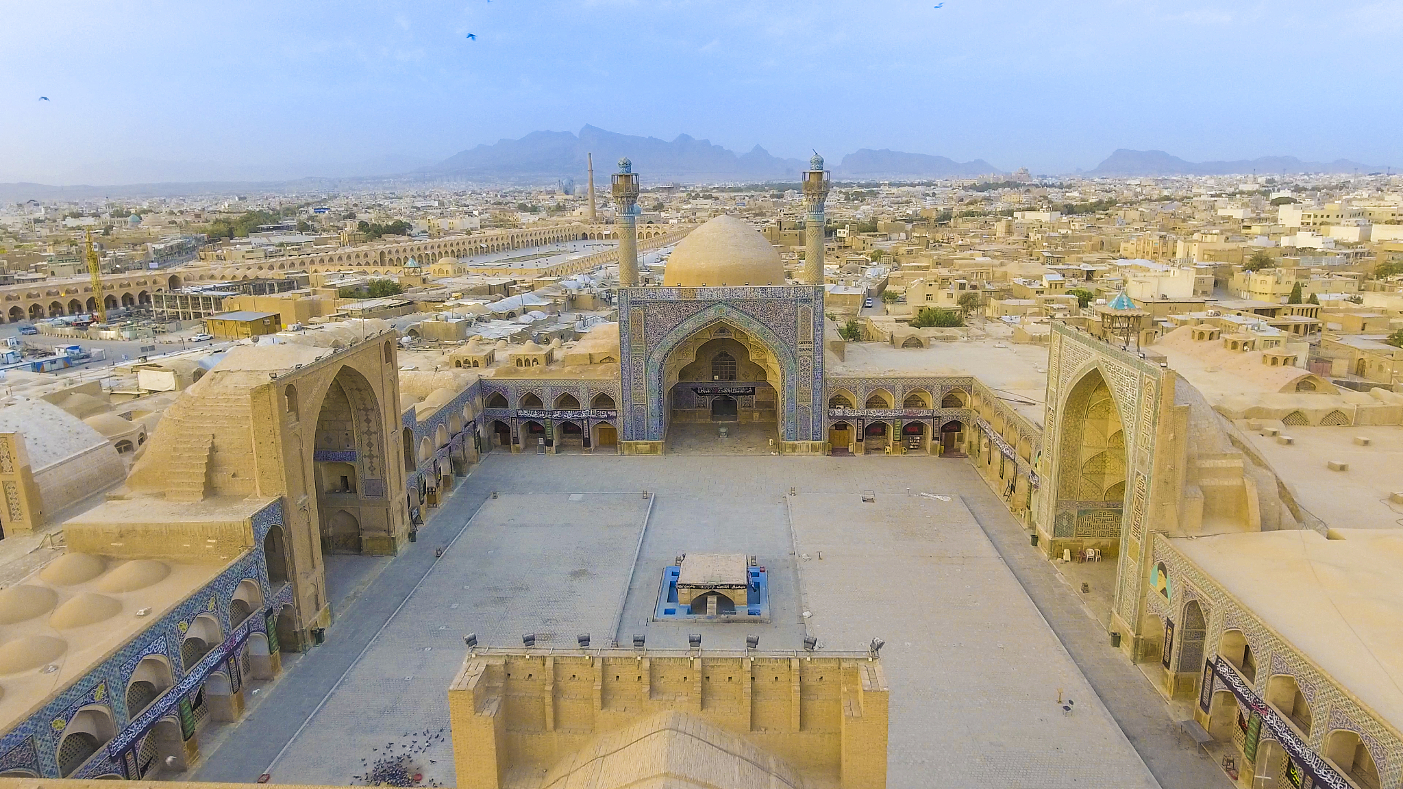 the jame abbasi mosque, esfahan, iran