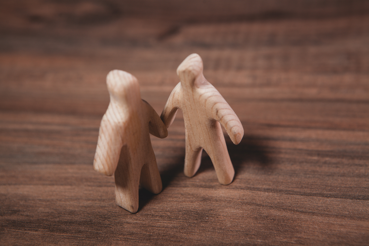 木制玩具设计制作就业方向：设计师、制作师、销售和品牌经理