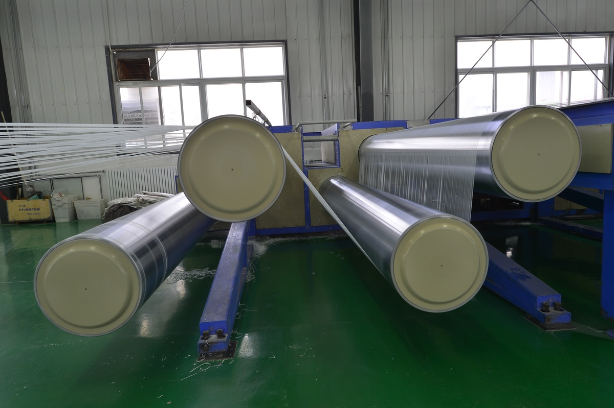 PE塑料薄膜生产用卧式收卷机结构解析