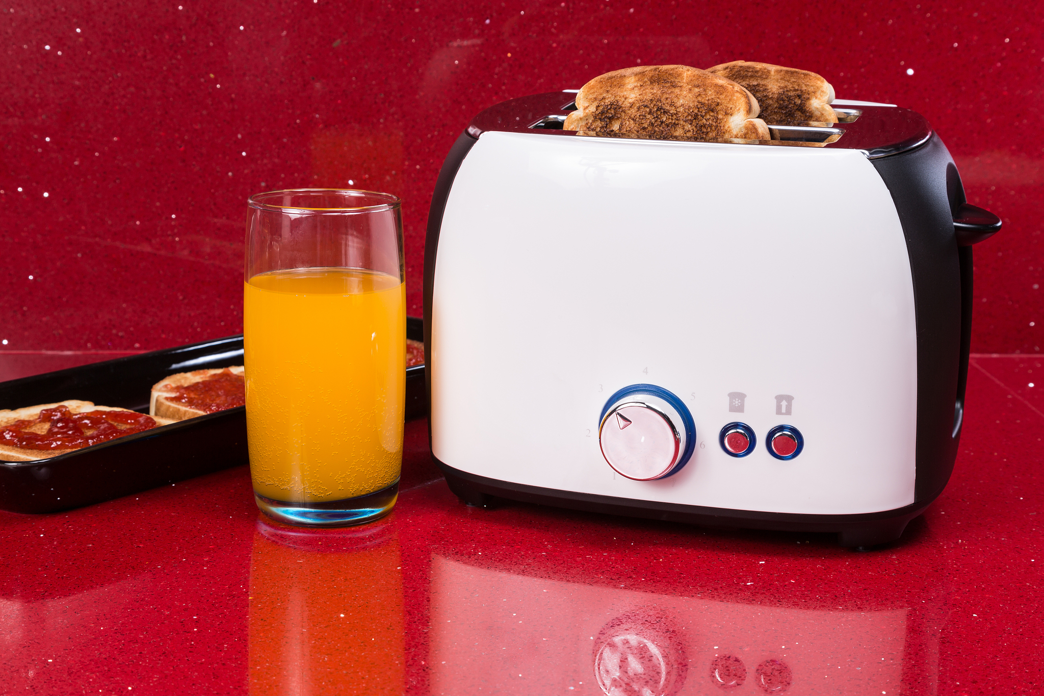 为创维Skyworth静轻音破壁机编写推广文案含标题查重不能高不少于三百字