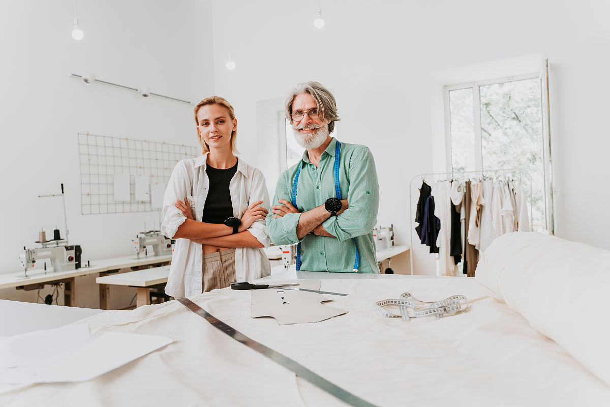 服装制版与工艺专科就业前景：未来发展趋势及必备技能