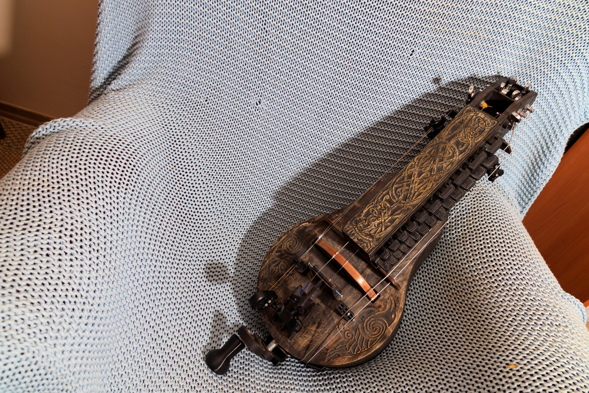 斯日古楞和蒙语斯琴：蒙古族传统乐器的区别