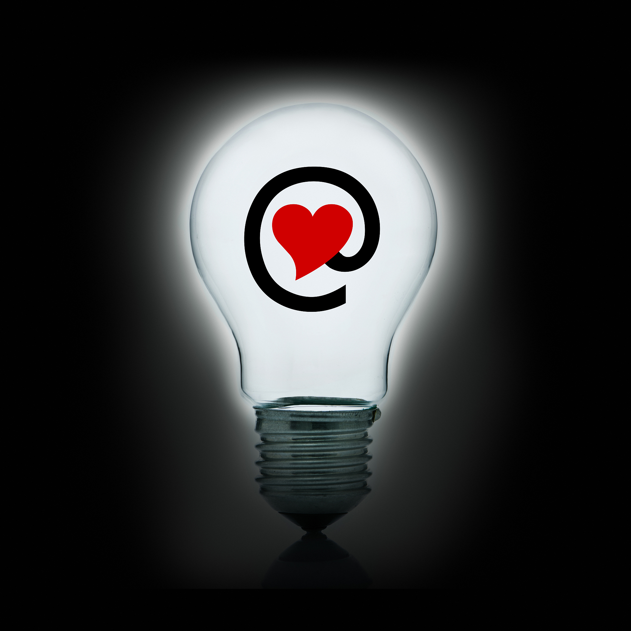 和女生第一次约会吃饭聊什么？10个话题让你轻松破冰