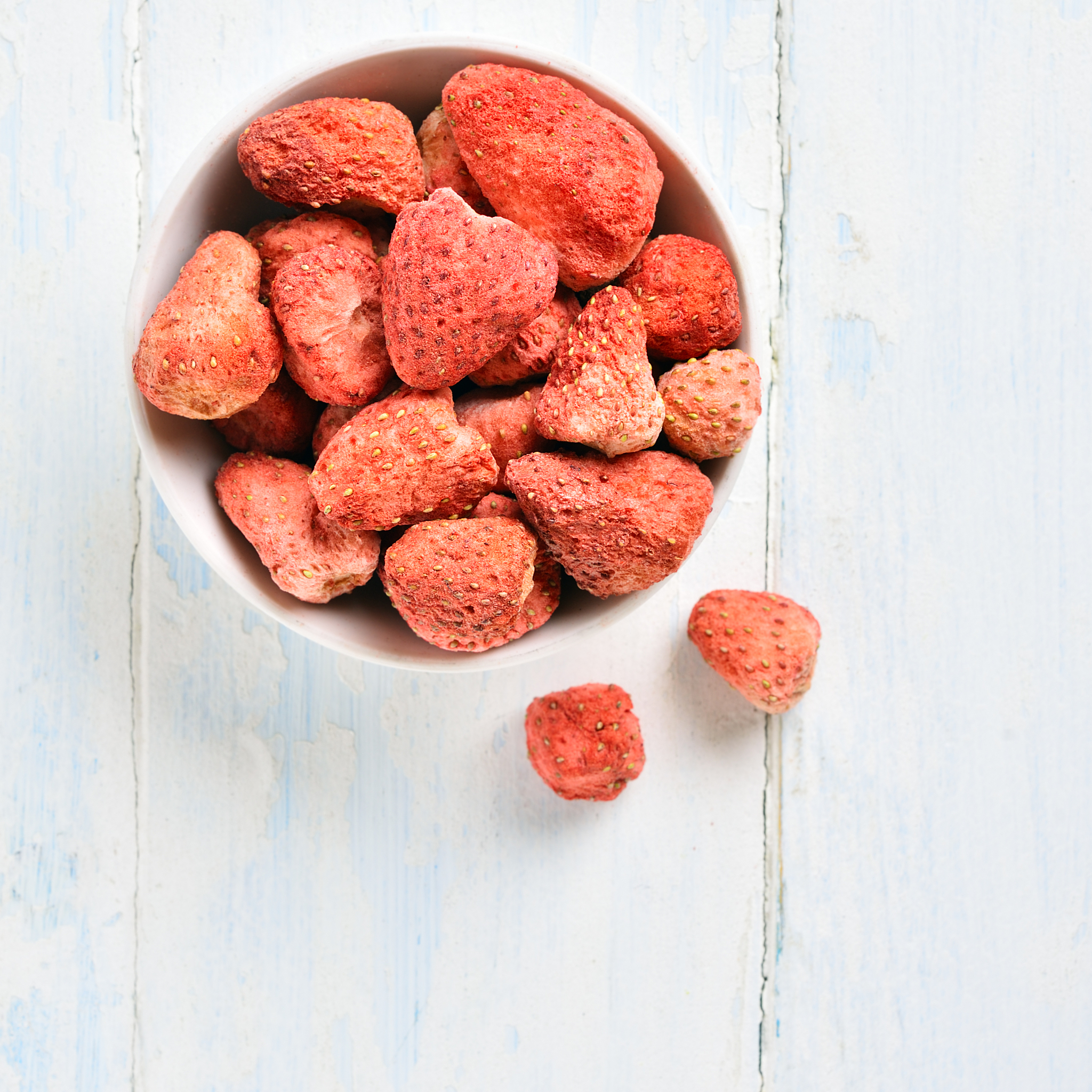 草莓果干：酸甜美味，健康零食