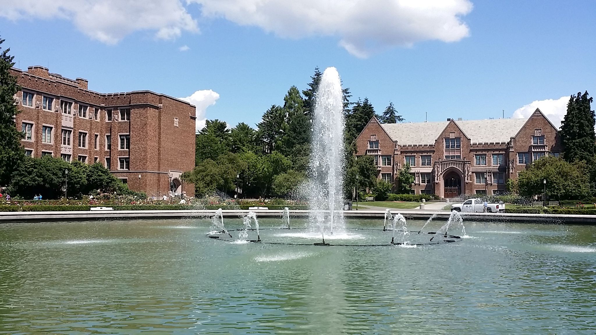 university of washington campus in seattle, washington