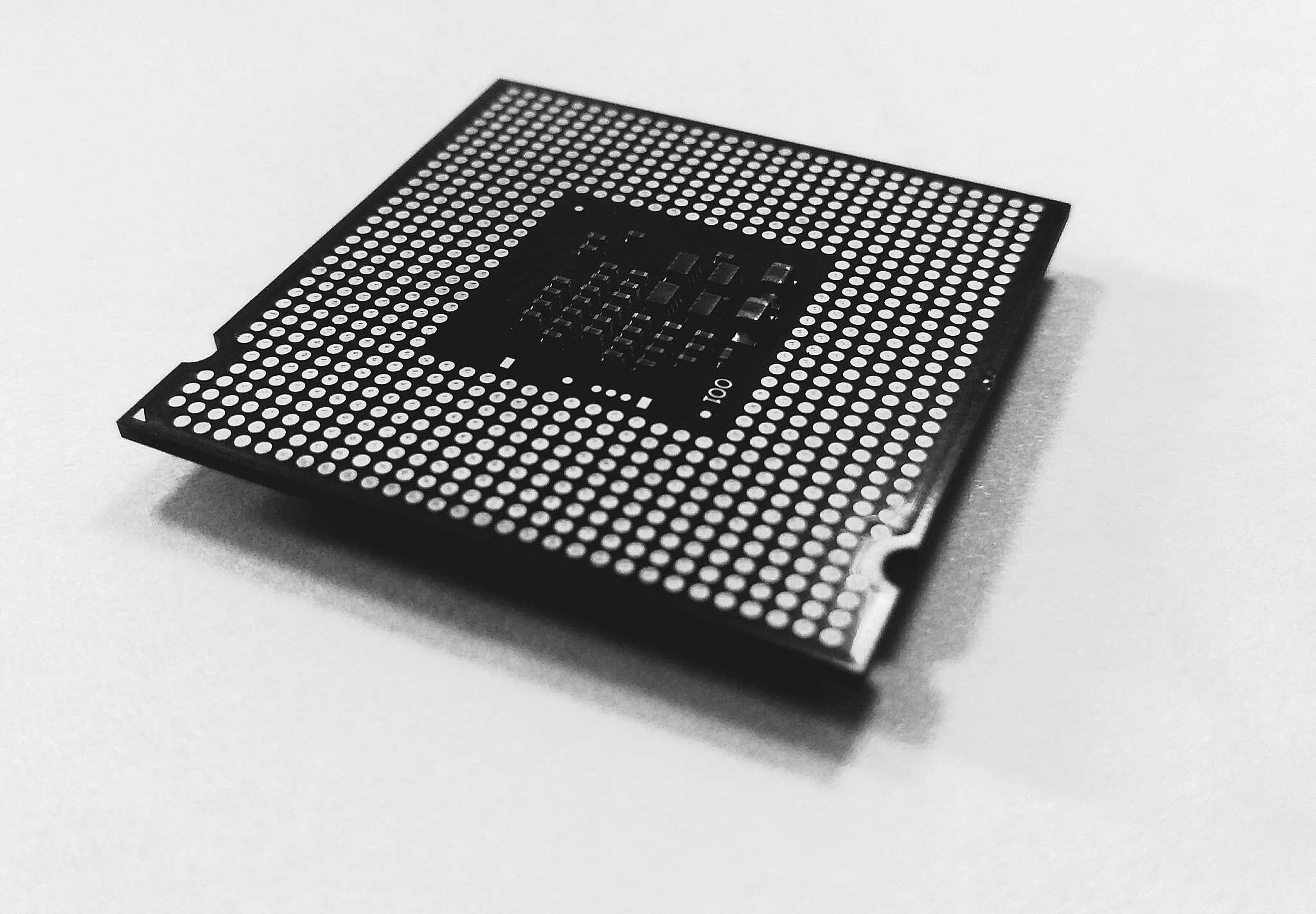 如何确定电脑CPU架构是ARM还是x86？