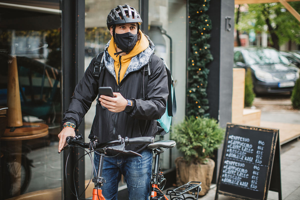 49、三类国际快递邮件邮件重量不得超过450克1 分正确错误