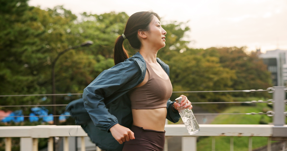 健身女孩：塑造完美身材，展现自信与活力