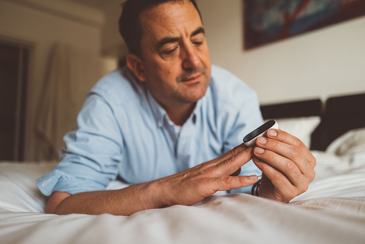 脉搏血氧计中的R是波长1和2的吸光度时间导数的比值正确么