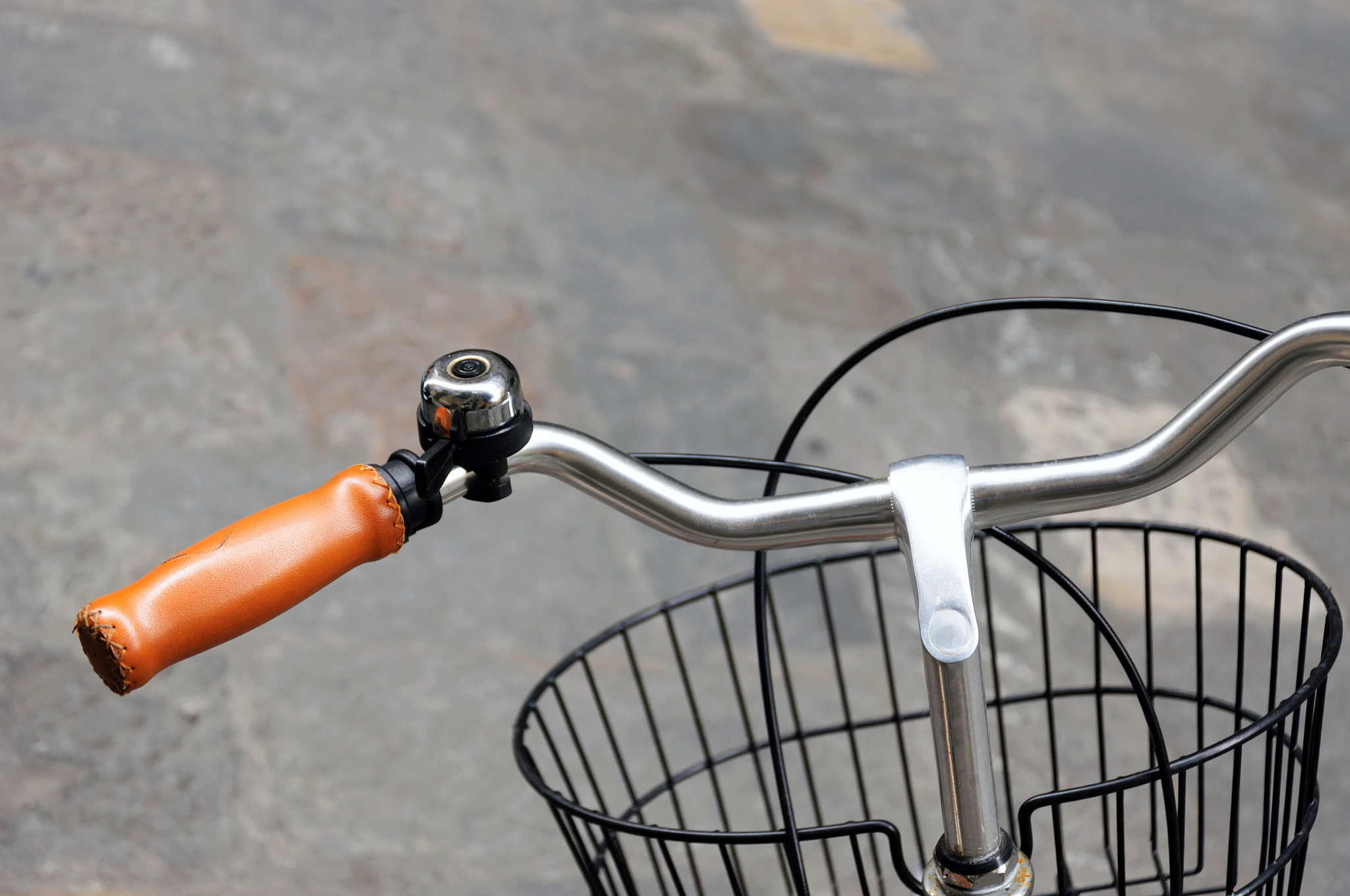 5 Reasons Why Bicycle Hook Racks & Heavy-Duty Screw Hooks Are Garage Organization Essentials