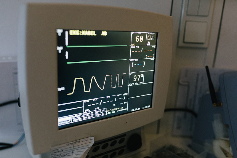 磁旋比对NMR实验灵敏度的影响：原理和应用