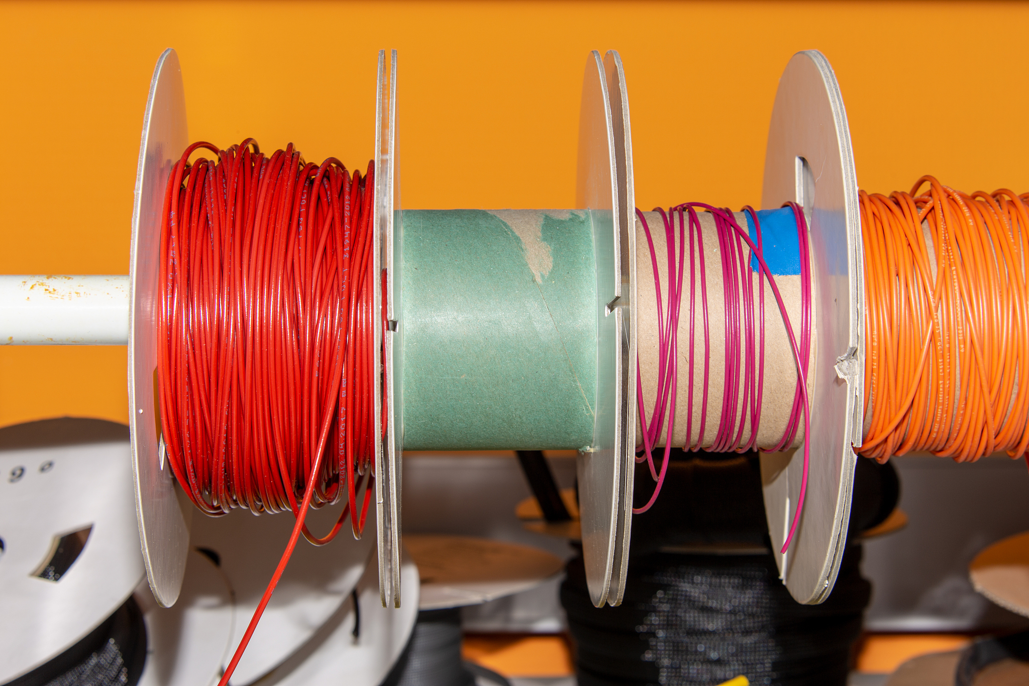 电机65是铜吗帮我用200字详细描述