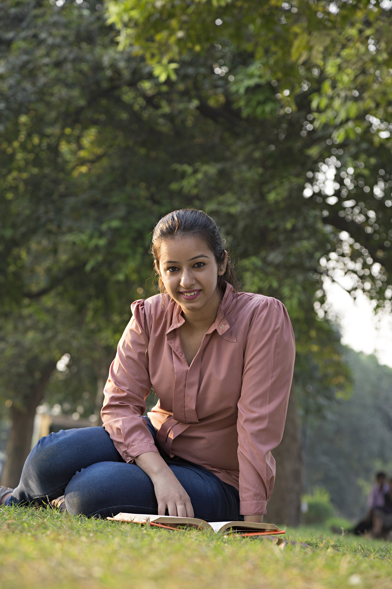 student girl studying in the campus. - stock image